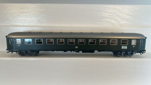 Märklin DB Personenwagen 2. Klasse aus Riviera Express