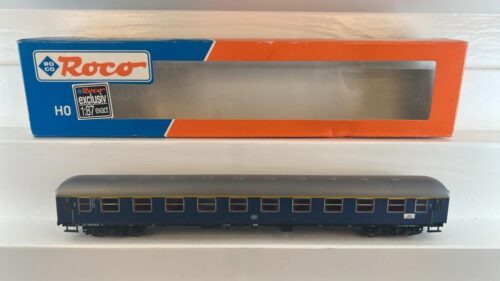 Roco 44743 DB Personenwagen 1.Klasse