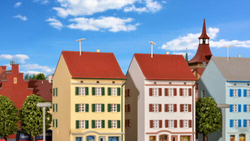 Kibri 36843 Z Wohnhaus mit Ladengesch.,2