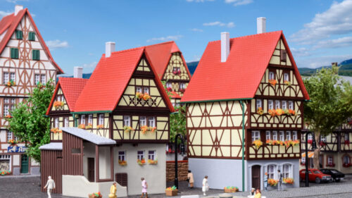 Kibri 37100 N Fachwerkh.u.Torhaus