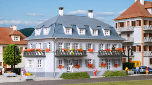 Kibri 37169 N Stadthaus m. Balkon und Ter