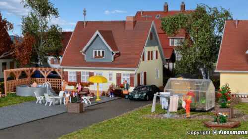 Kibri 38100 H0 Deko-Set Rund ums Haus