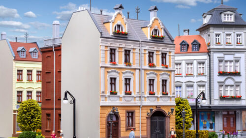 Kibri 38389 H0 Stadthaus mit Fabrikanbau
