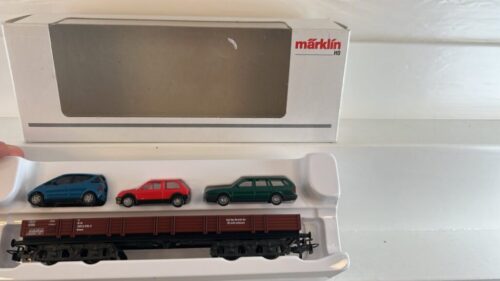 Märklin 44732 DB Niederbordwagen mit 3 Autos beladen