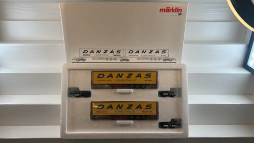 Märklin 48043 Hupac KOMBIRAIL Transport-System mit 2 DANZAS Sattelaufliegern