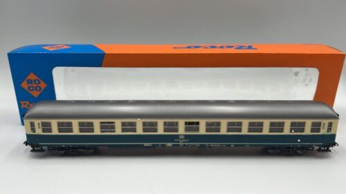 Roco 44390 DB Personenwagen 2. Klasse