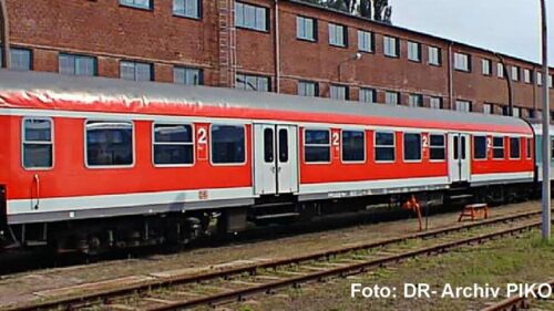 PIKO 28008 Halberstädter Mitteleinstiegswg. By 2. Kl. DB AG V