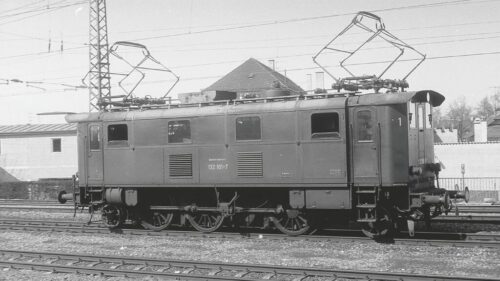 PIKO 51414 E-Lok BR 132 DB IV + DSS PluX22