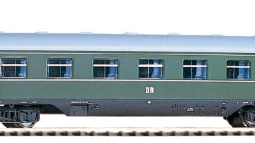 PIKO 53240 Mod. Wg. 1.Kl. A4ge DR III Schürze