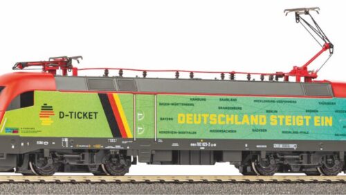 PIKO 57827 ~E-Lok Taurus Deutschland-Ticket DB AG VI + PluX22 Dec.
