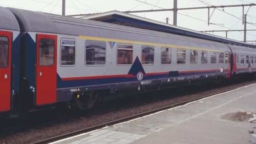 PIKO 58541 Personenwg. Eurofima 1. Kl. SNCB V