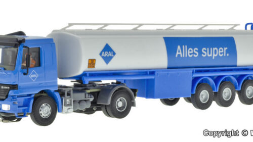 Viessmann 8120 Mercedes-Benz ACTROS 2-achs Zugmaschine mit ARAL Tankauflieger Funktionsmodell