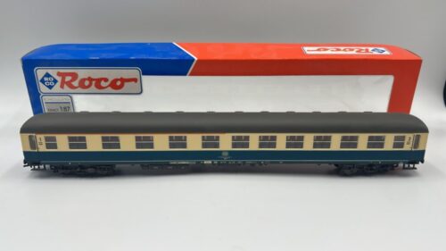 Roco 44748 DB Personenwagen 1./2. Klasse